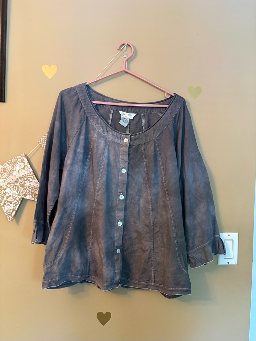 100% Linen Washed Tonal Gray Button-Front - Picture 2 of 9